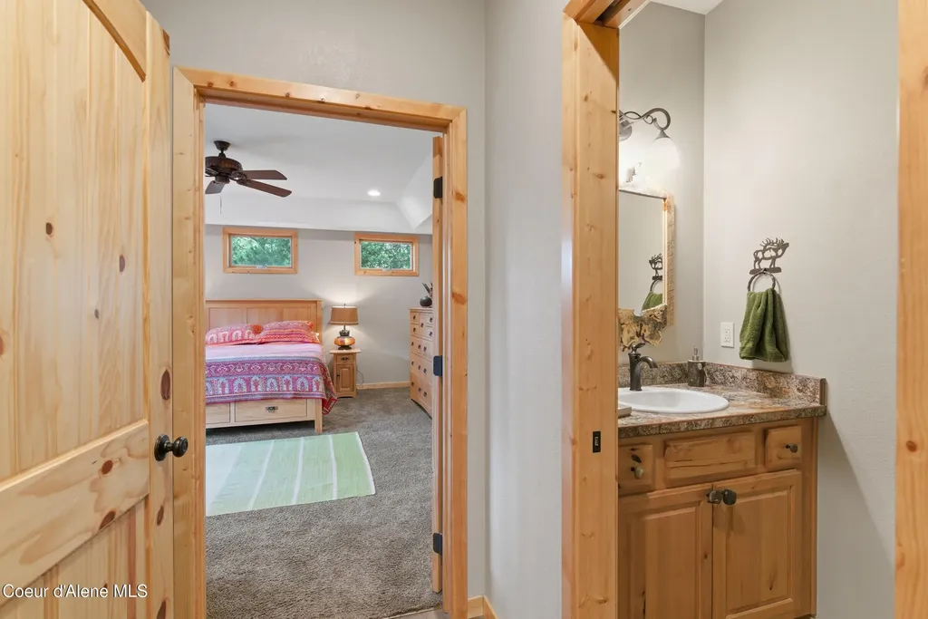 1029 Sun Valley Drive Careywood ID 83809
