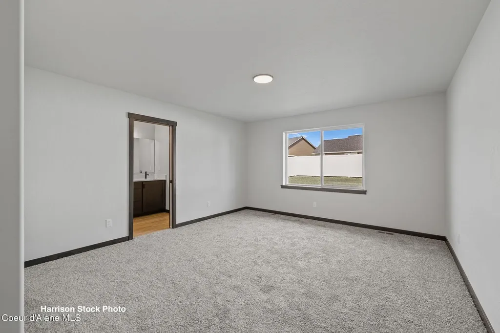 12182 N Lennon Lane Rathdrum ID 83858