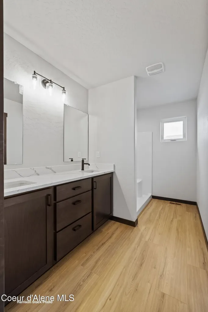 12182 N Lennon Lane Rathdrum ID 83858