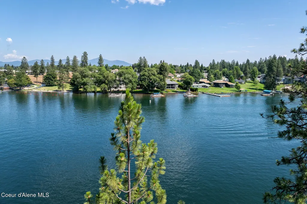 W Gull Harbor Court Post Falls ID 83854