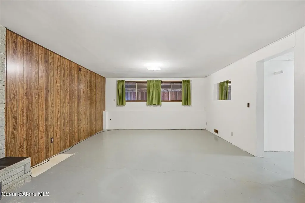 2035 St Joe River Road St. Maries ID 83861