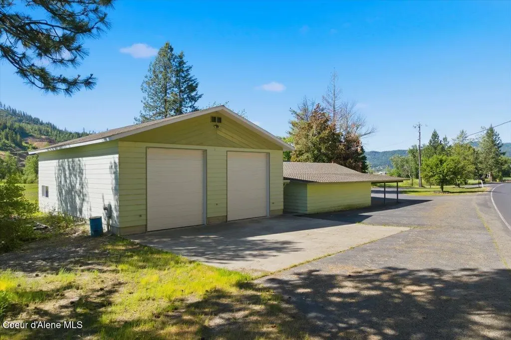 2035 St Joe River Road St. Maries ID 83861