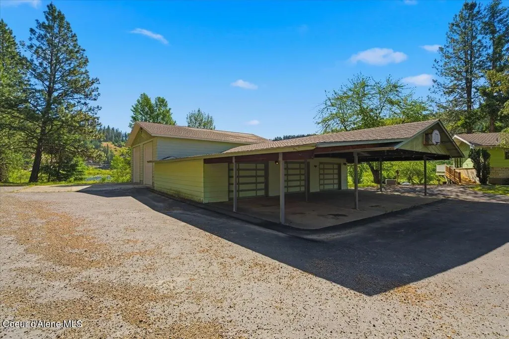 2035 St Joe River Road St. Maries ID 83861