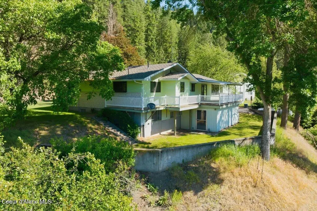 2035 St Joe River Road St. Maries ID 83861