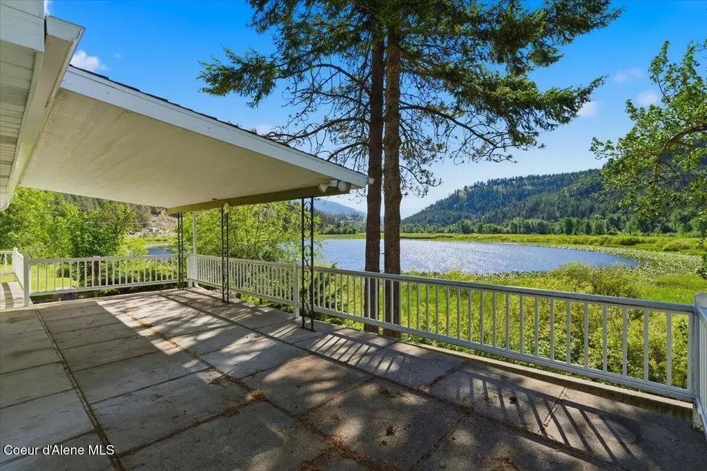 2035 St Joe River Road St. Maries ID 83861
