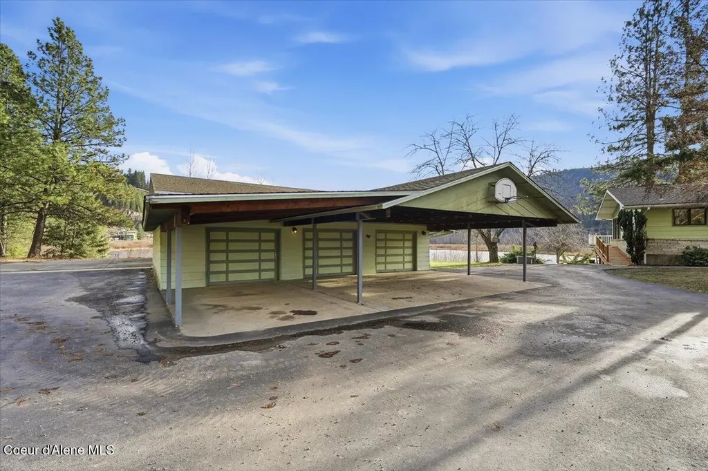 2035 St Joe River Road St. Maries ID 83861