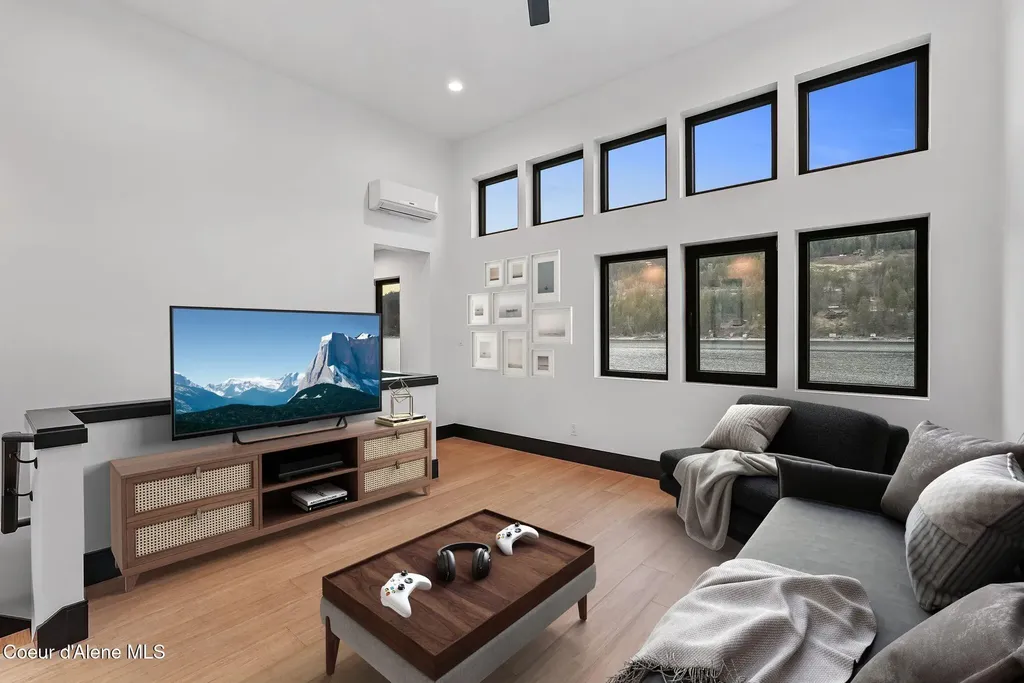 1808 Garfield Bay Road Sagle ID 83860