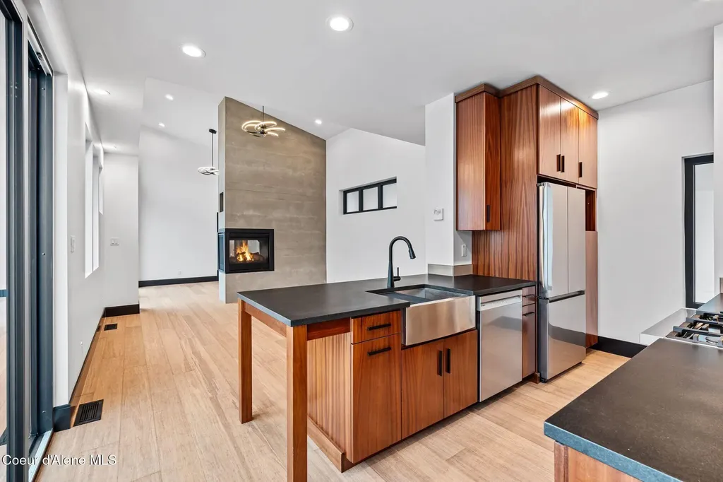 1808 Garfield Bay Road Sagle ID 83860