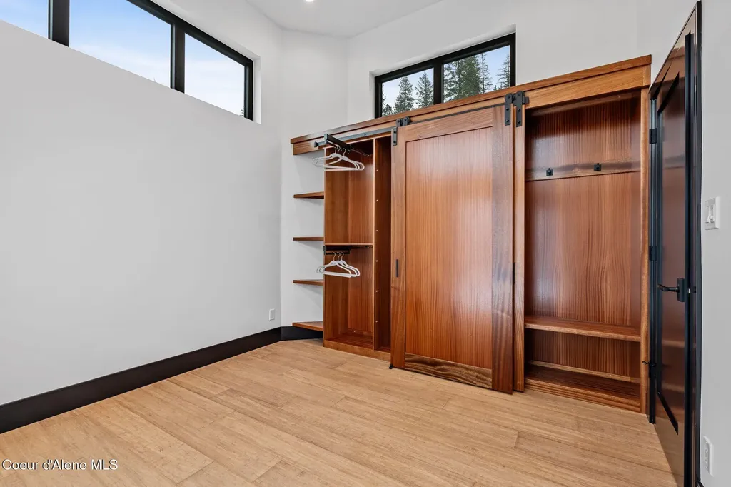 1808 Garfield Bay Road Sagle ID 83860