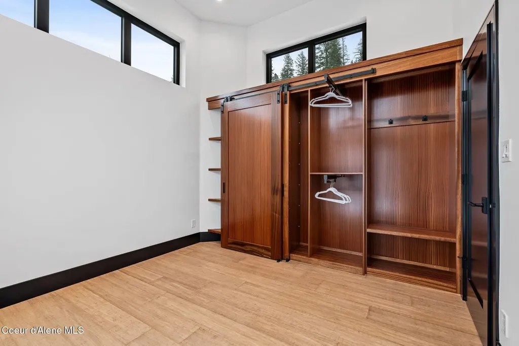 1808 Garfield Bay Road Sagle ID 83860