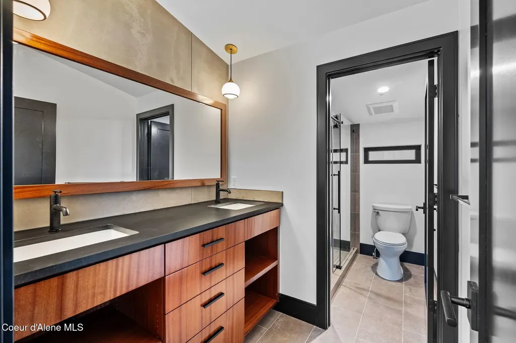 1808 Garfield Bay Road Sagle ID 83860