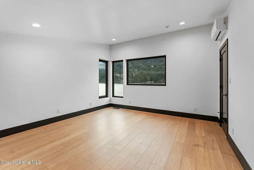 1808 Garfield Bay Road Sagle ID 83860