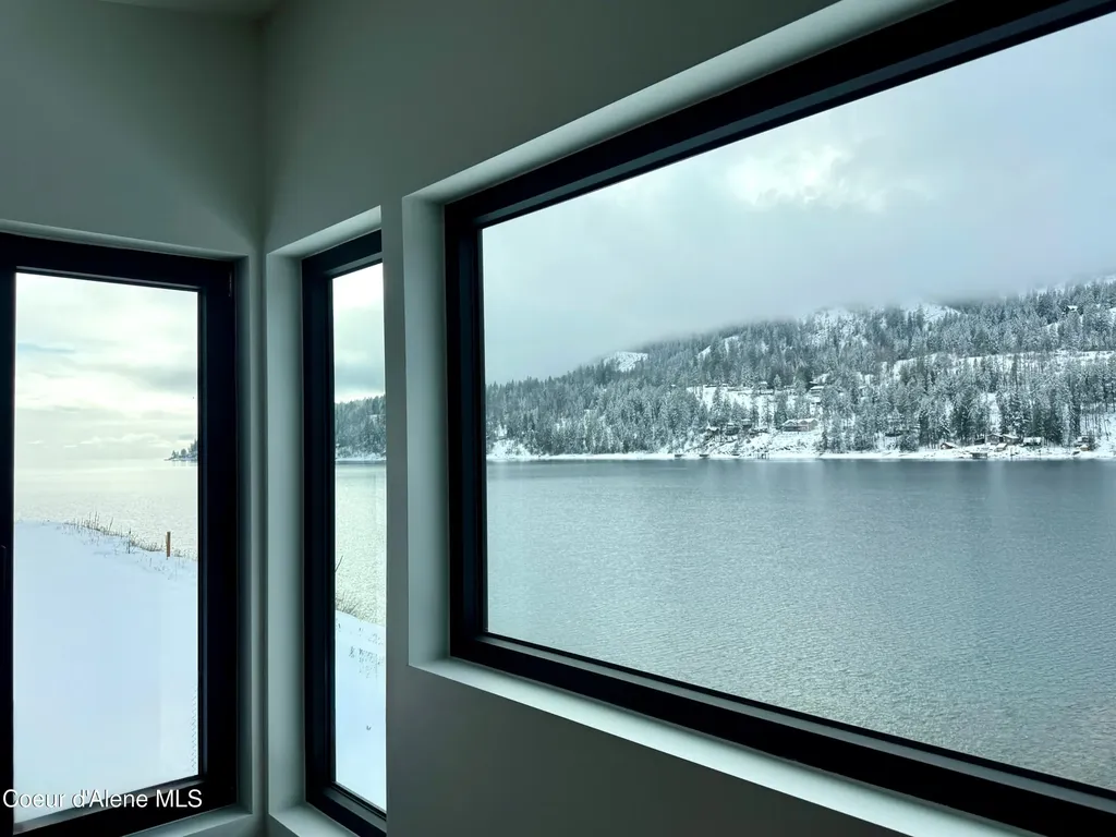 1808 Garfield Bay Road Sagle ID 83860