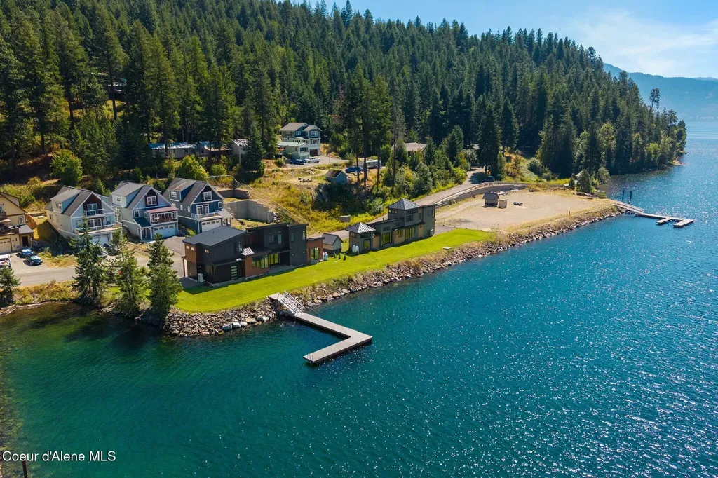 1808 Garfield Bay Road Sagle ID 83860