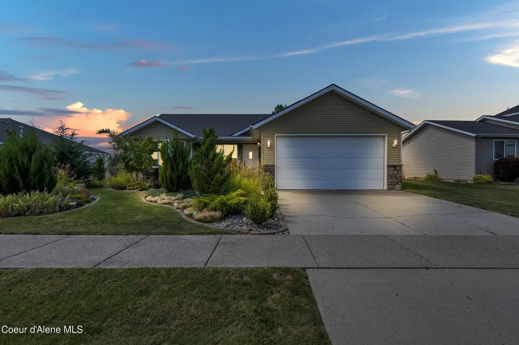 8849 N Torrey Lane Hayden ID 83835