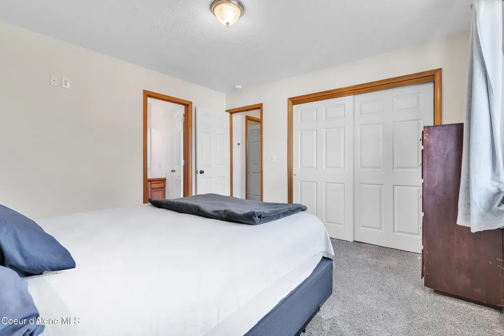 8849 N Torrey Lane Hayden ID 83835
