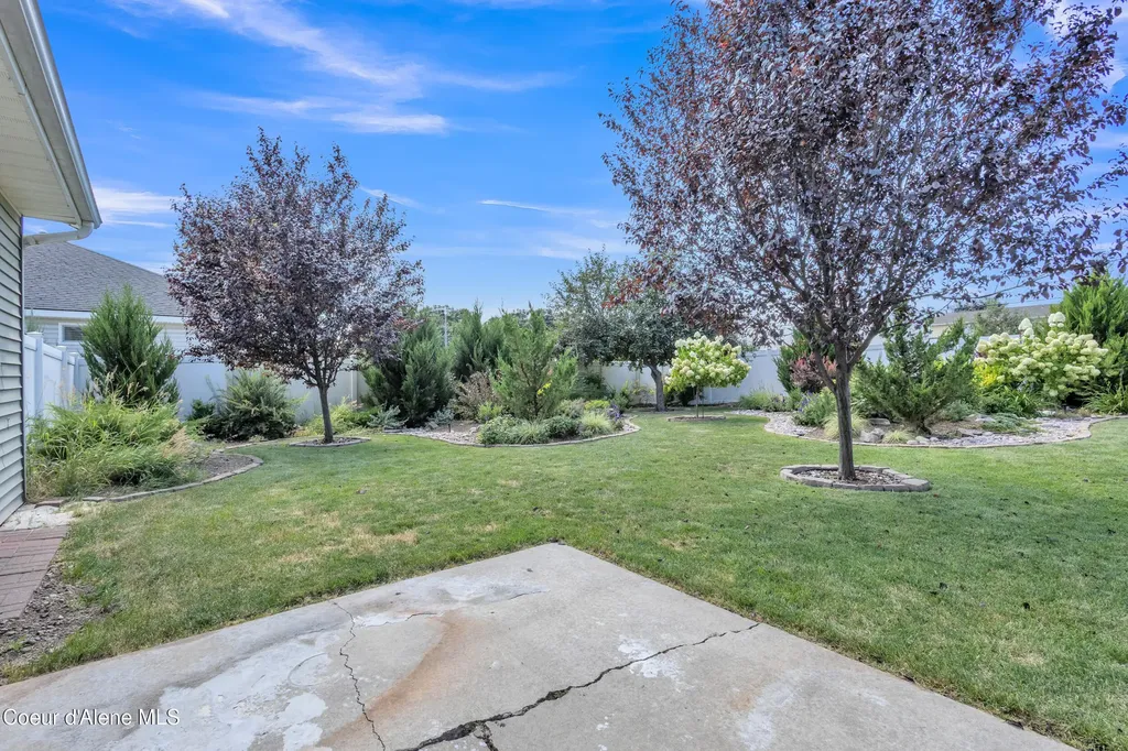 8849 N Torrey Lane Hayden ID 83835