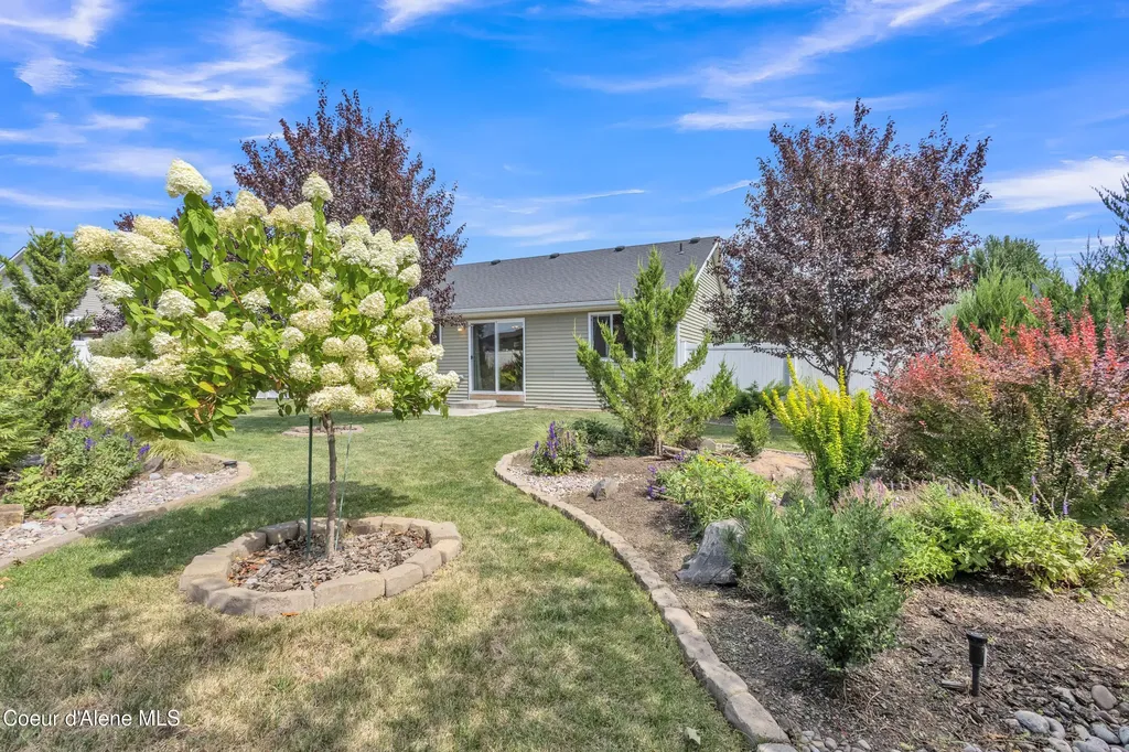 8849 N Torrey Lane Hayden ID 83835