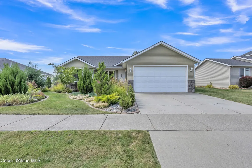 8849 N Torrey Lane Hayden ID 83835