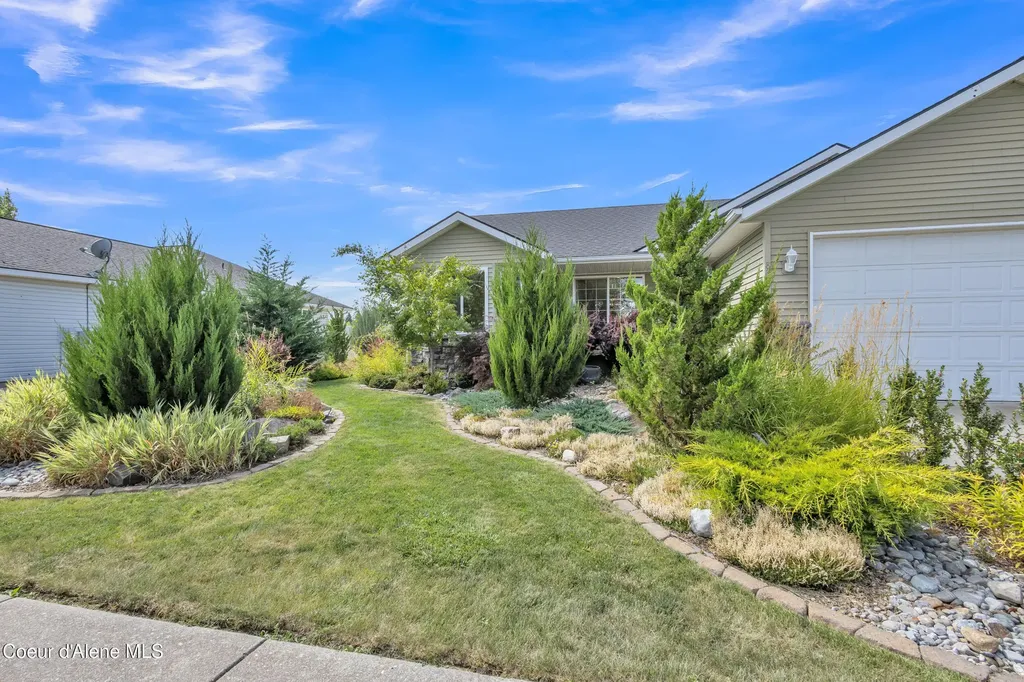 8849 N Torrey Lane Hayden ID 83835
