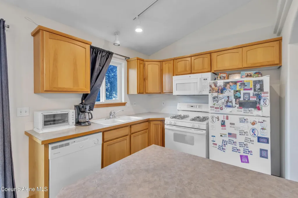 8849 N Torrey Lane Hayden ID 83835
