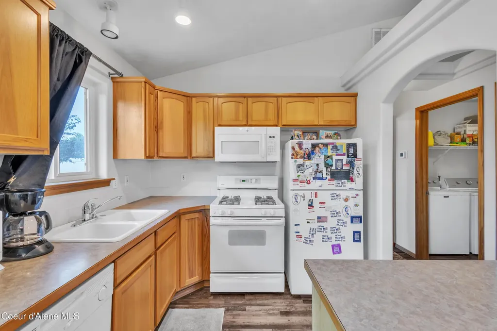 8849 N Torrey Lane Hayden ID 83835