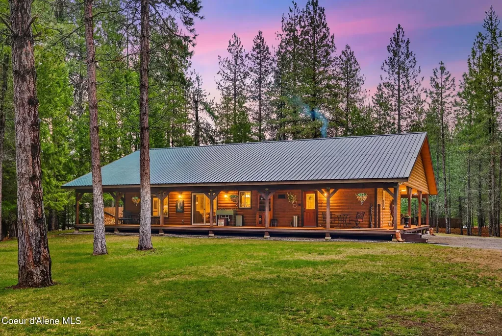 415 Hummingbird Drive Sandpoint ID 83864