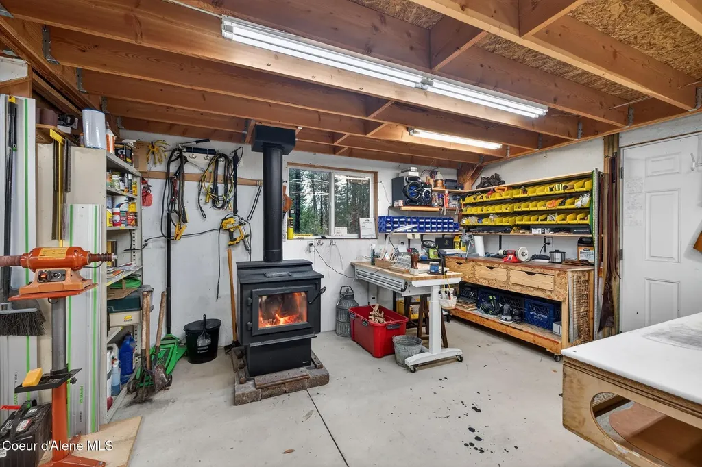 415 Hummingbird Drive Sandpoint ID 83864