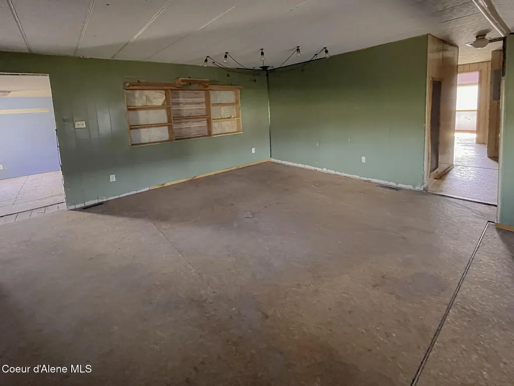 109 W 6th Avenue Clark Fork ID 83811