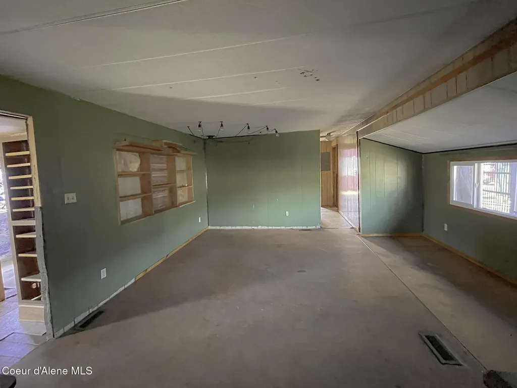 109 W 6th Avenue Clark Fork ID 83811