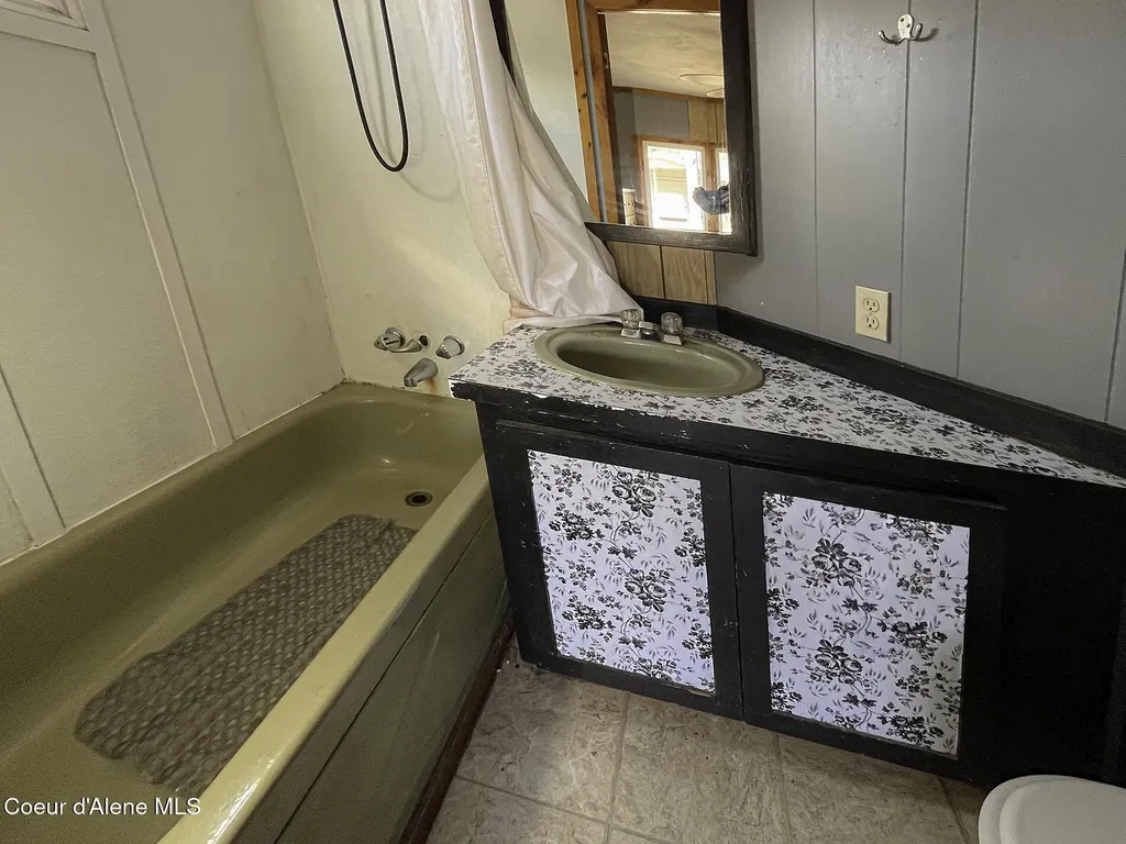109 W 6th Avenue Clark Fork ID 83811