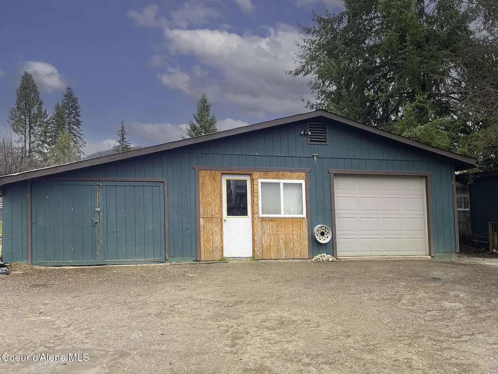 109 W 6th Avenue Clark Fork ID 83811