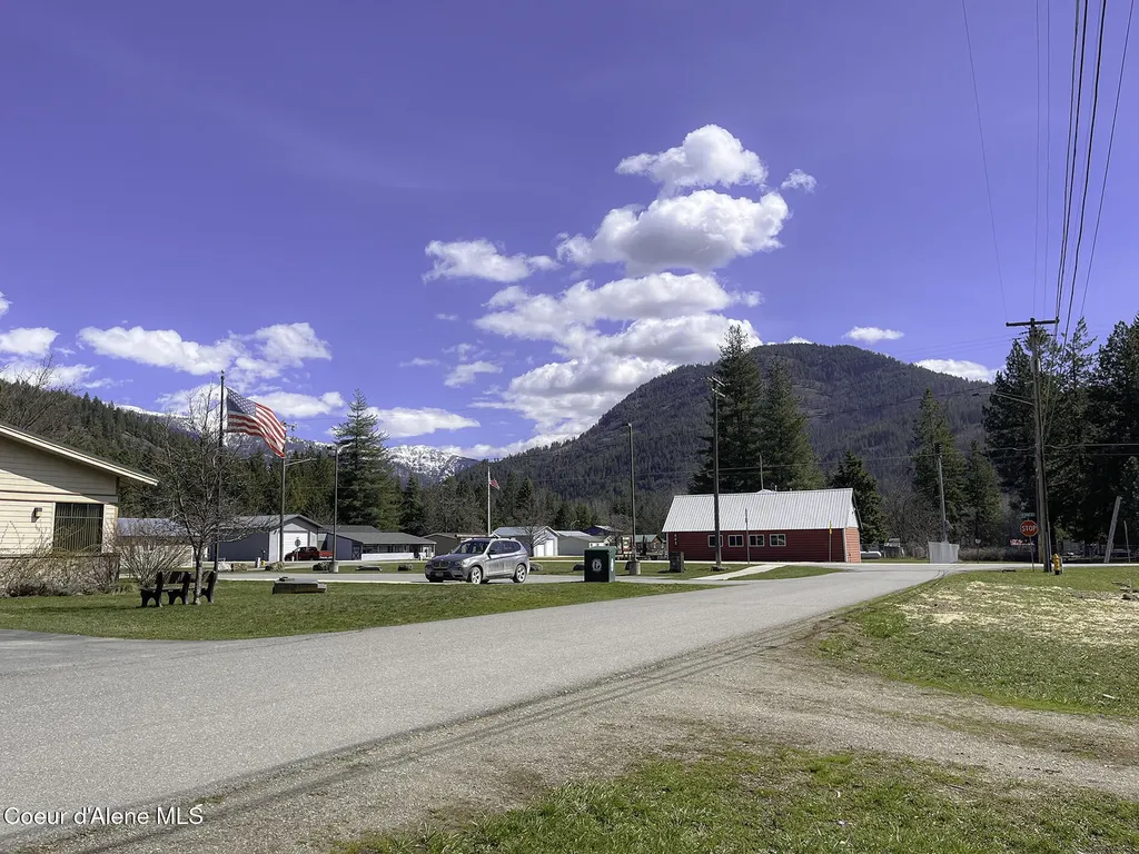 109 W 6th Avenue Clark Fork ID 83811