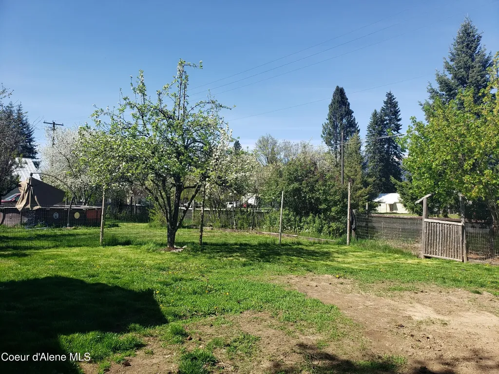 109 W 6th Avenue Clark Fork ID 83811