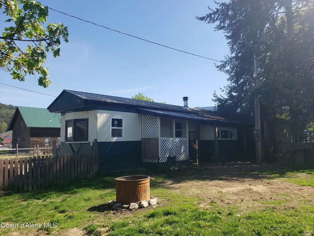 109 W 6th Avenue Clark Fork ID 83811