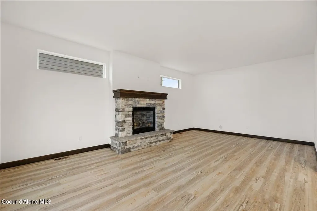 2947 N Neptune Street Post Falls ID 83854