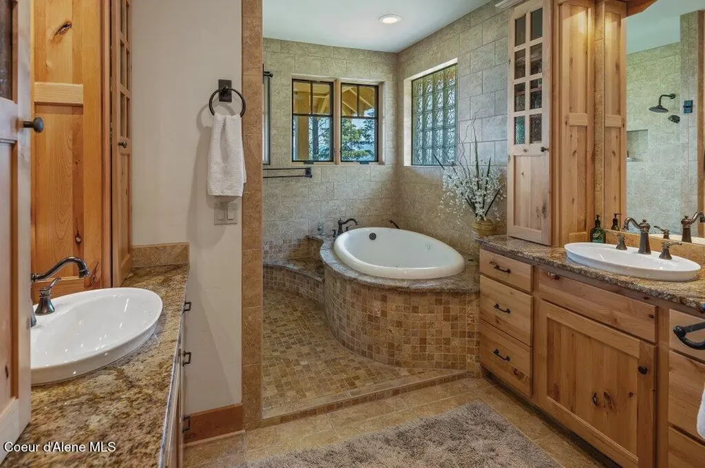 477 Big Pine Drive Sagle ID 83860