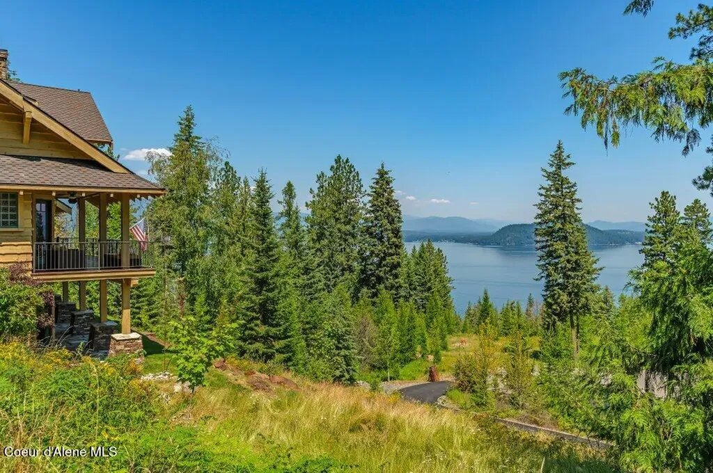 477 Big Pine Drive Sagle ID 83860