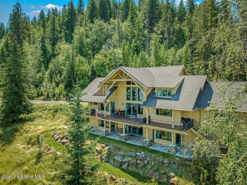 477 Big Pine Drive Sagle ID 83860