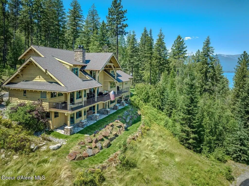 477 Big Pine Drive Sagle ID 83860