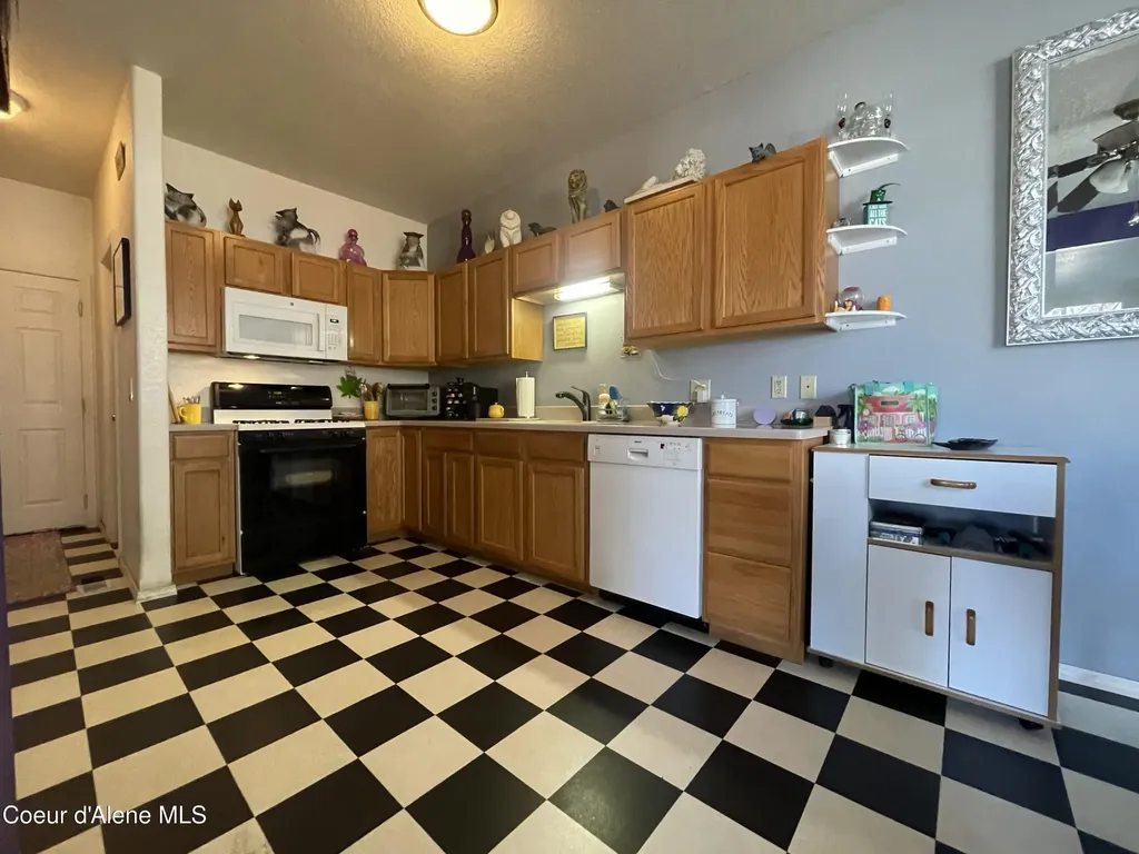 1201 Spruce Street Sandpoint ID 83864