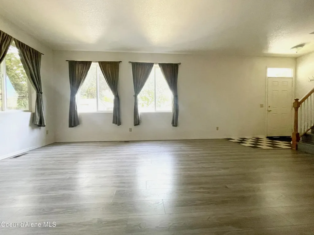 1201 Spruce Street Sandpoint ID 83864