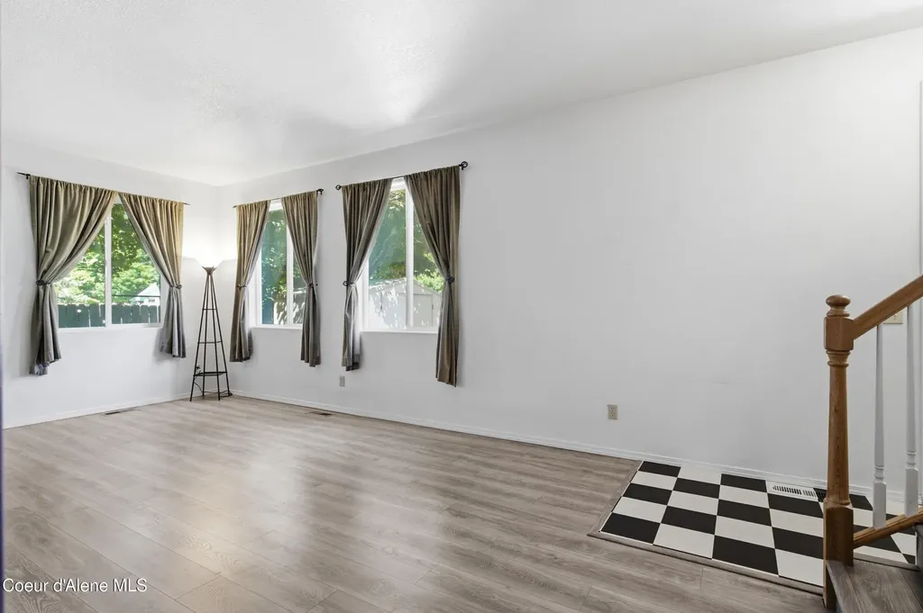 1201 Spruce Street Sandpoint ID 83864