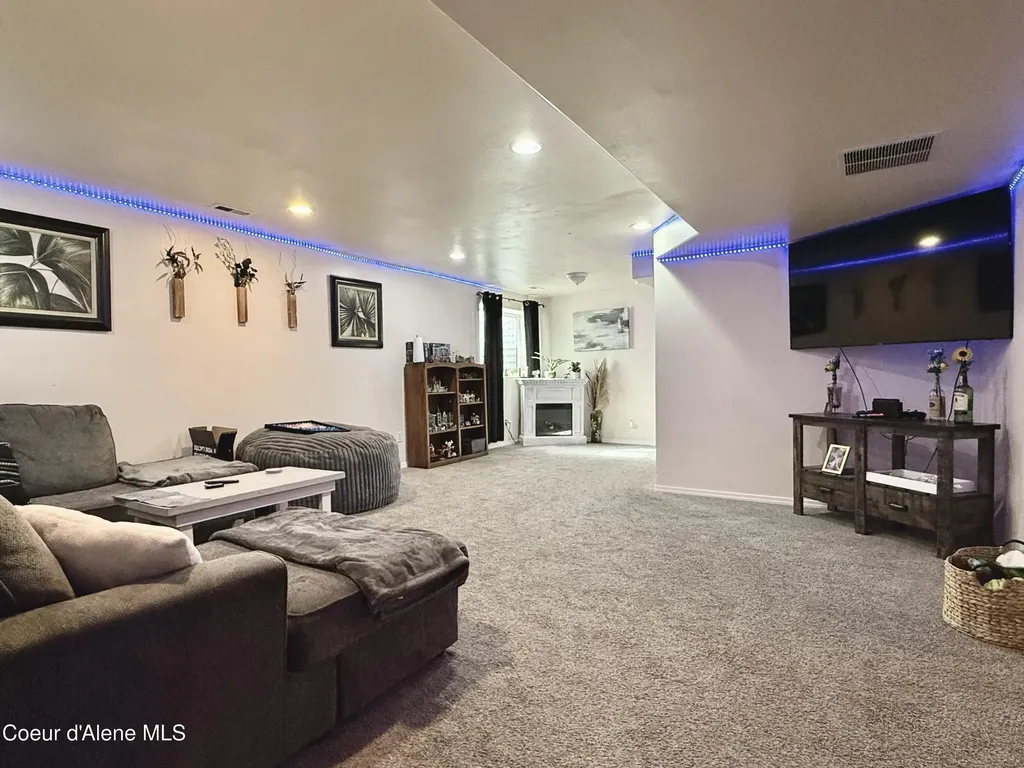 1190 W Palouse Drive Post Falls ID 83854