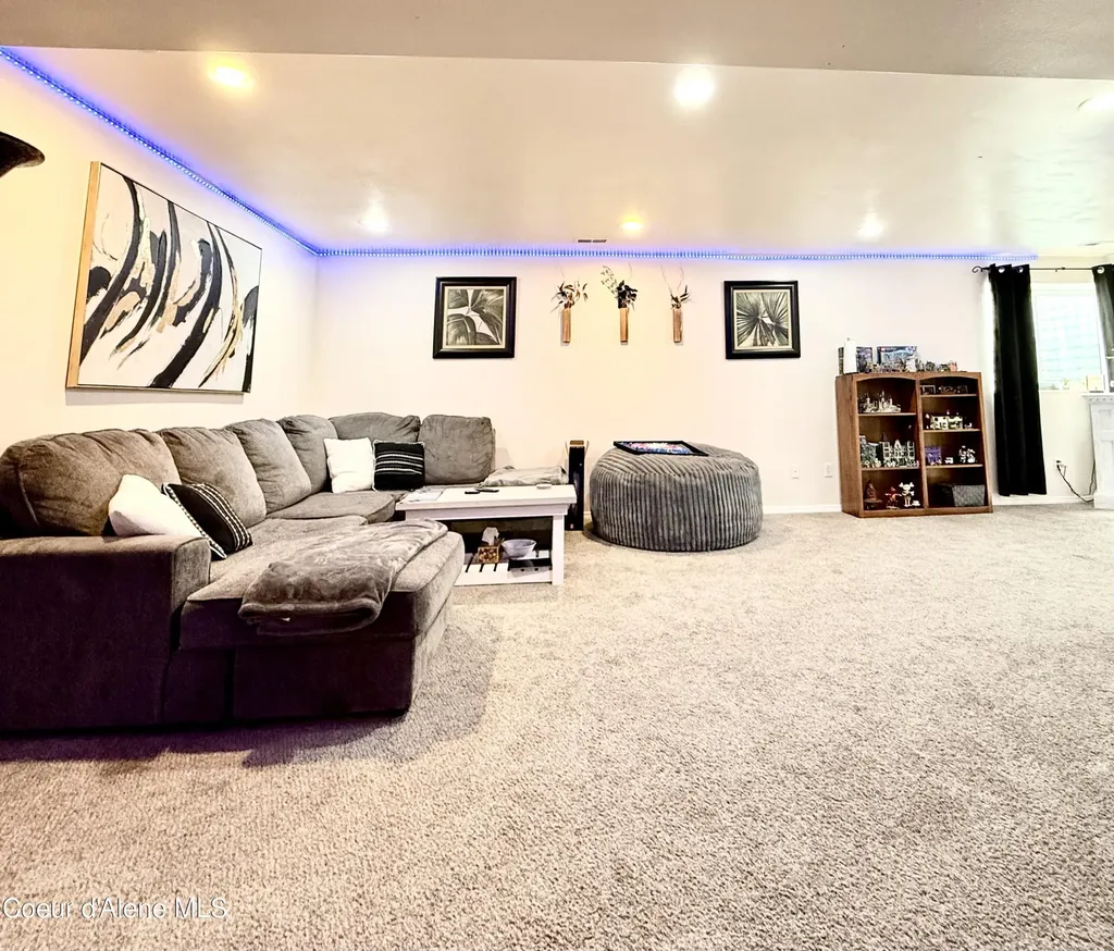1190 W Palouse Drive Post Falls ID 83854