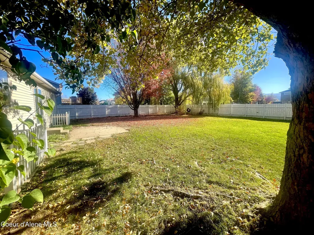 1190 W Palouse Drive Post Falls ID 83854
