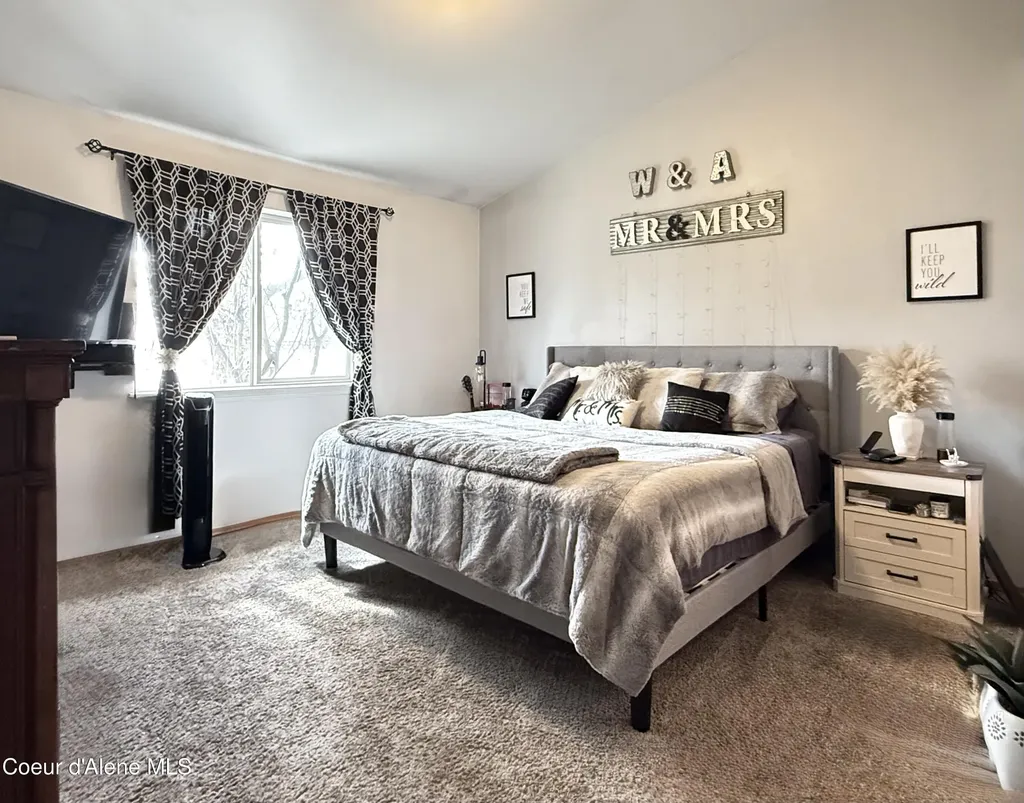 1190 W Palouse Drive Post Falls ID 83854