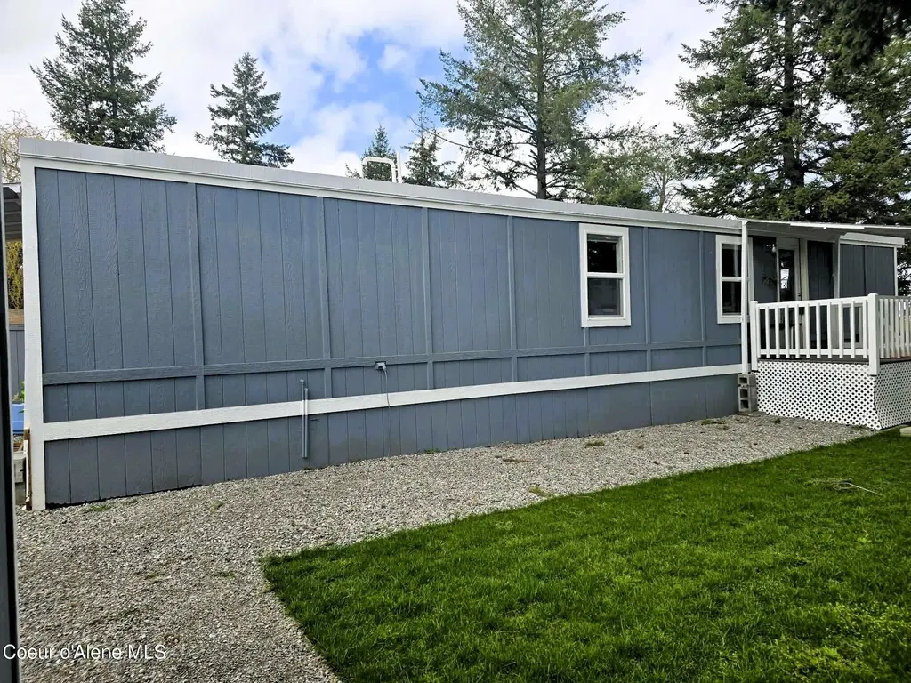 28 E Walrose Loop Hayden ID 83835
