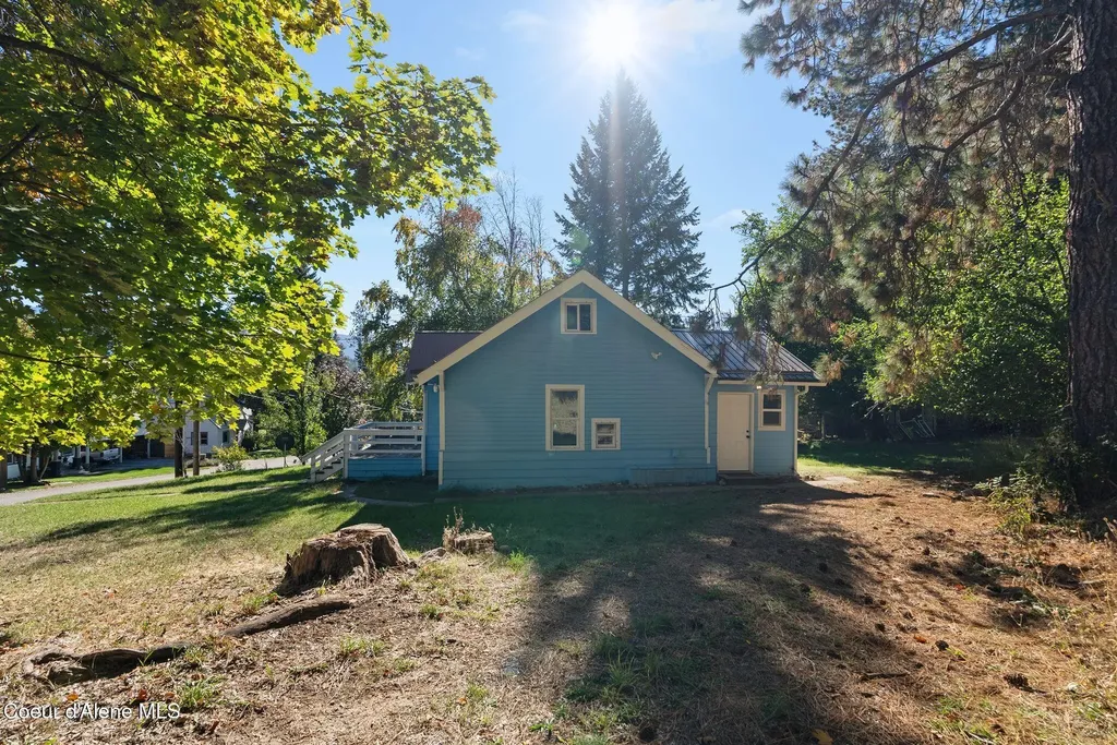 7492 Mohawk Street Bonners Ferry ID 83805