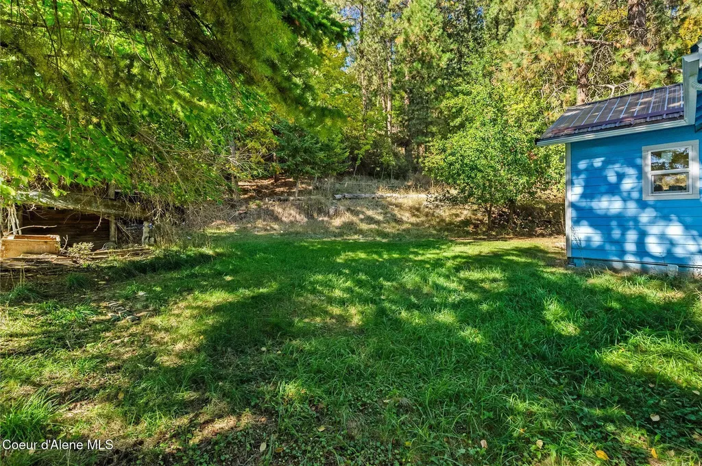7492 Mohawk Street Bonners Ferry ID 83805